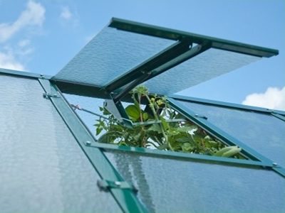 Efektívne vetranie v skleníku, Vetranie strešnými oknami